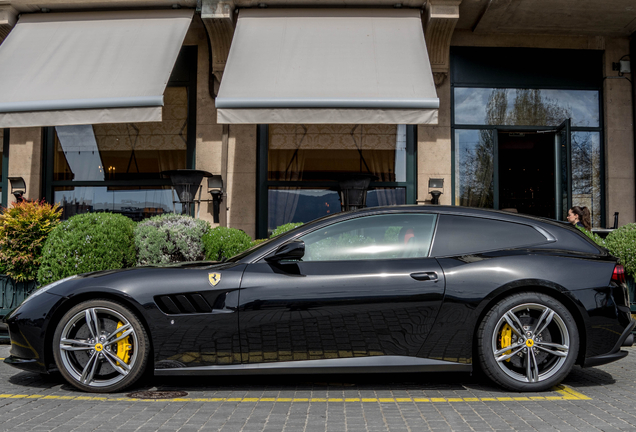 Ferrari GTC4Lusso