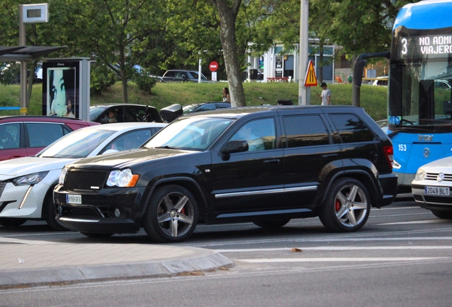 Jeep Grand Cherokee SRT-8 2005