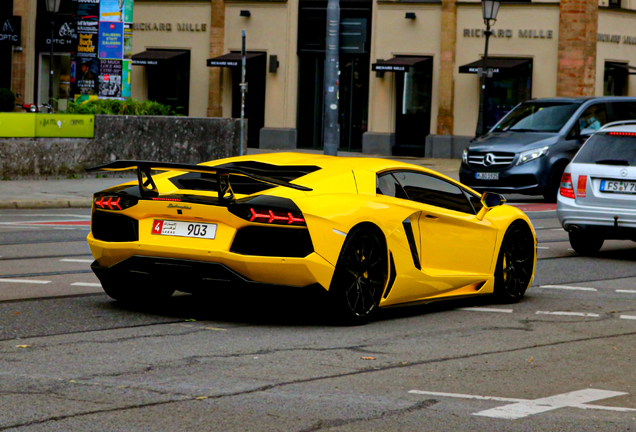 Lamborghini Aventador LP700-4