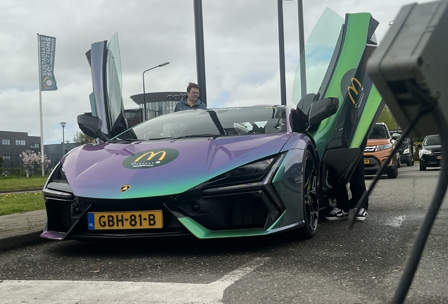 Lamborghini Revuelto