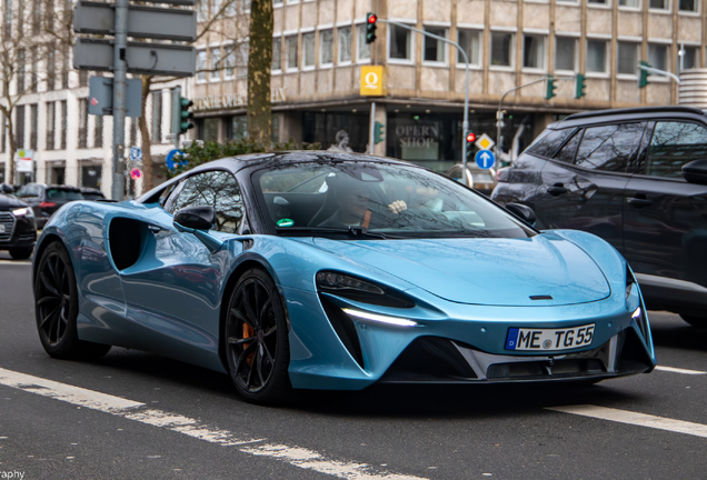 McLaren Artura Spider