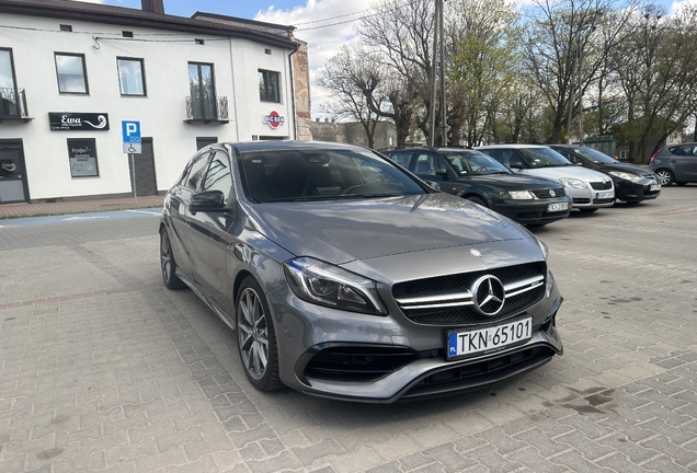 Mercedes-AMG A 45 W176 2015