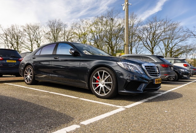 Mercedes-Benz S 63 AMG V222