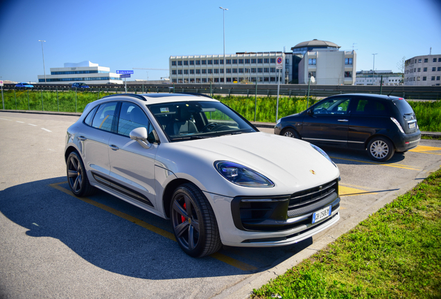 Porsche 95B Macan GTS MkIII