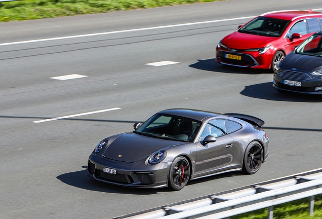 Porsche 991 GT3 Touring
