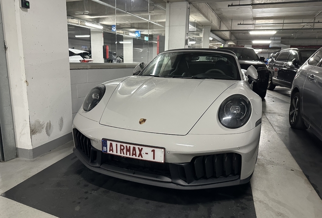 Porsche 992 Carrera 4 GTS Cabriolet MkII