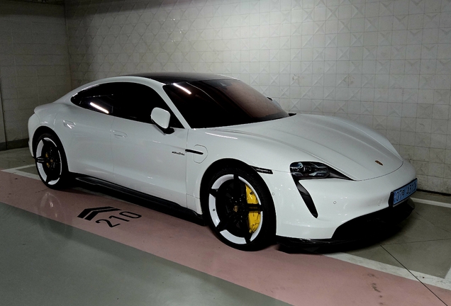 Porsche Taycan Turbo S MkI