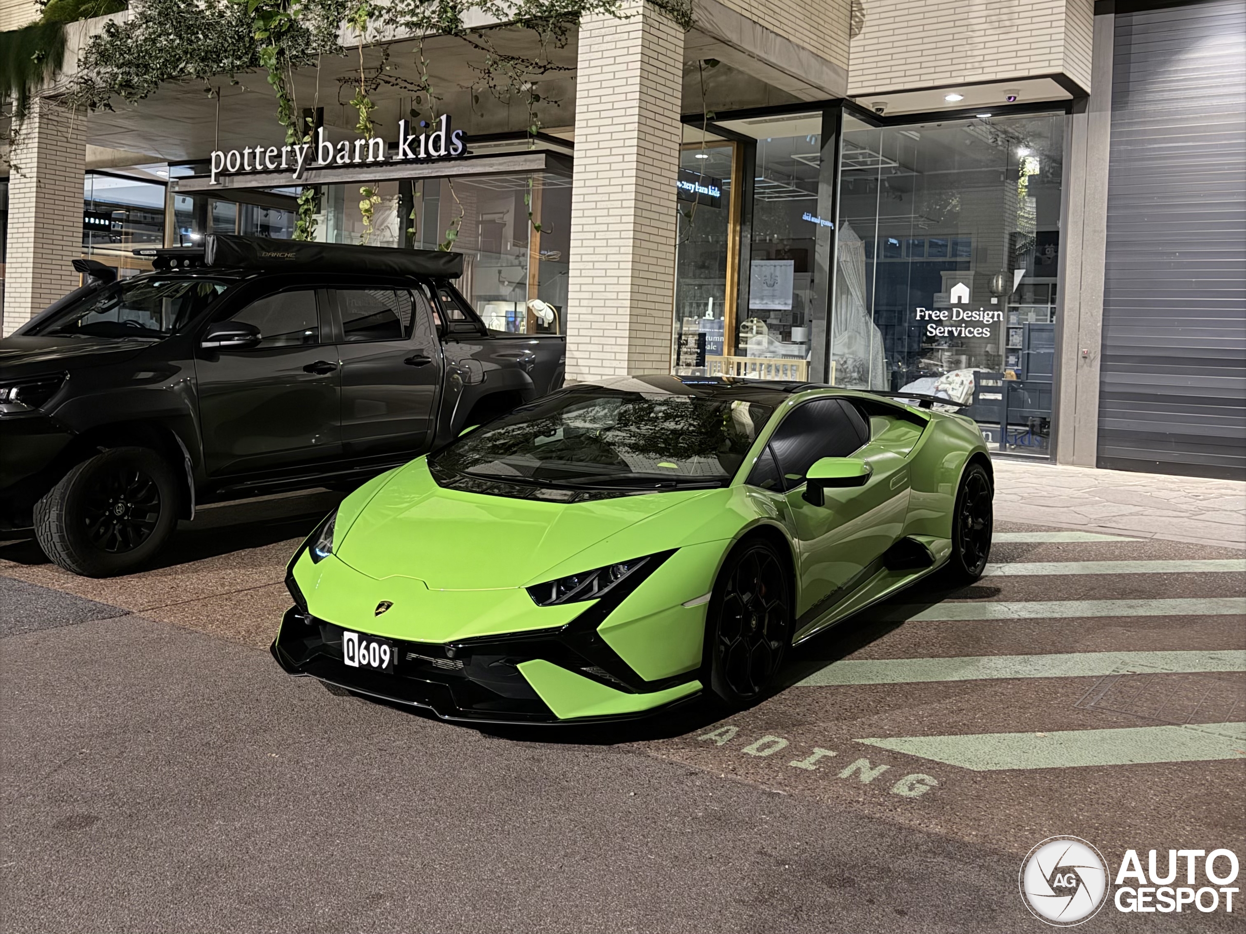 Lamborghini Huracán LP640-2 Tecnica