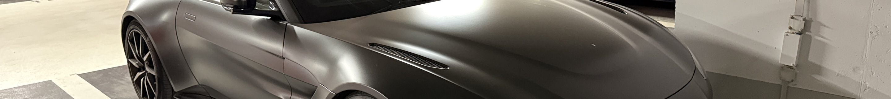 Aston Martin V8 Vantage 2018