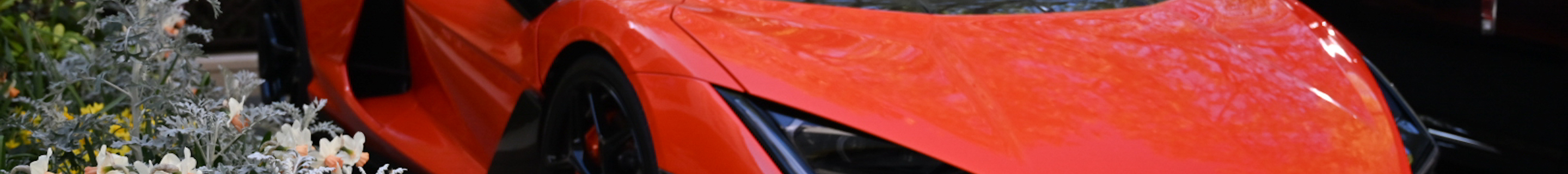 Lamborghini Revuelto