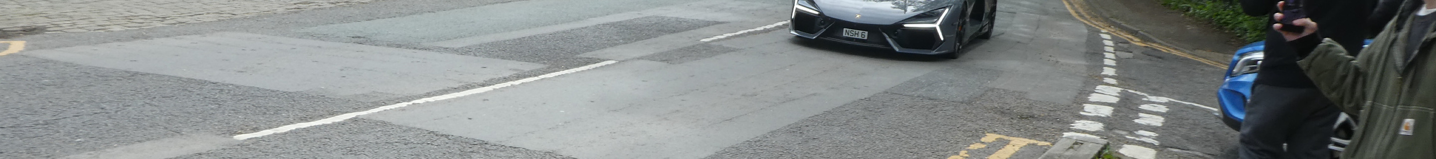 Lamborghini Revuelto