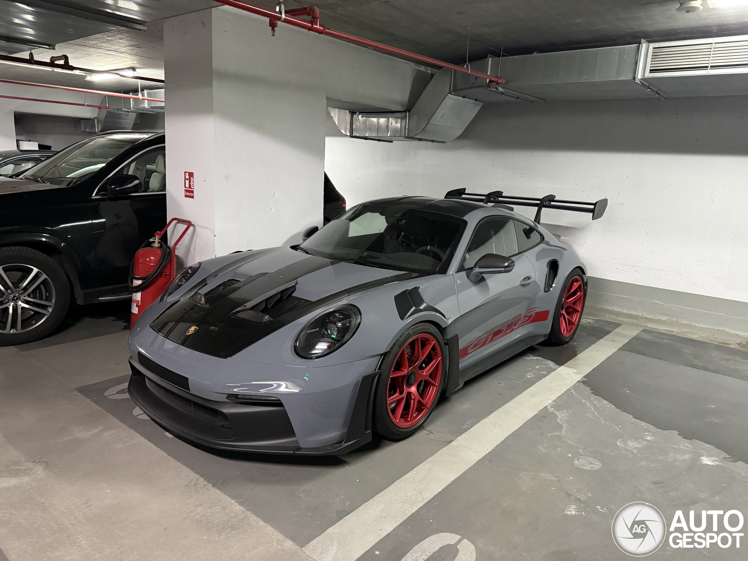 Porsche 992 GT3 RS MkI Weissach Package
