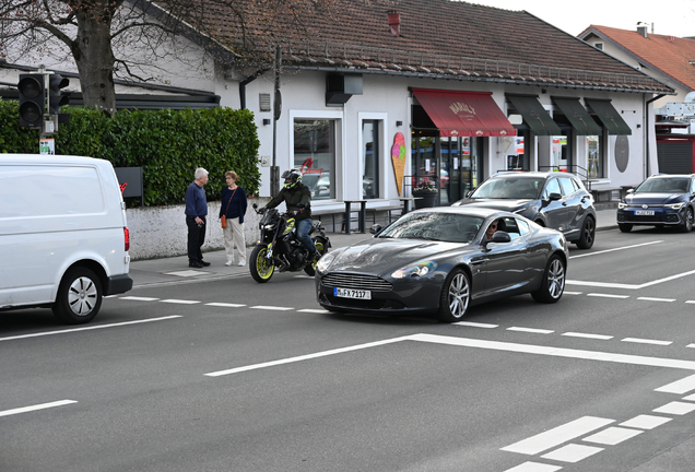 Aston Martin DB9 2010