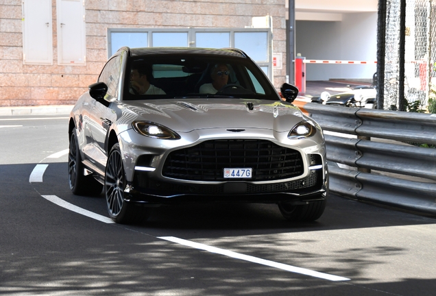 Aston Martin DBX707