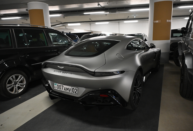 Aston Martin V8 Vantage 2018