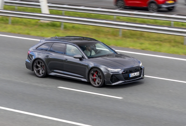 Audi RS6 avant C8