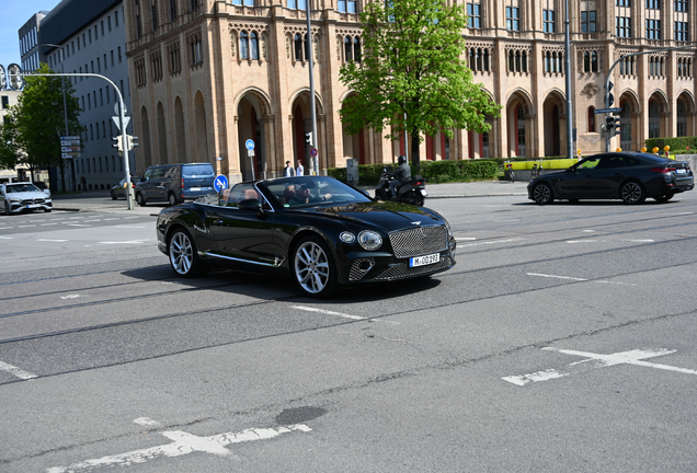Bentley Continental GTC 2019