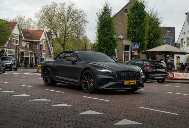 Bentley Continental GTC Black Edition 2025
