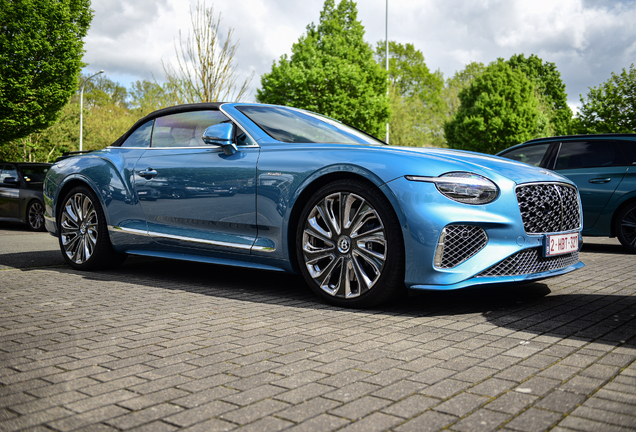 Bentley Continental GTC Mulliner 2025