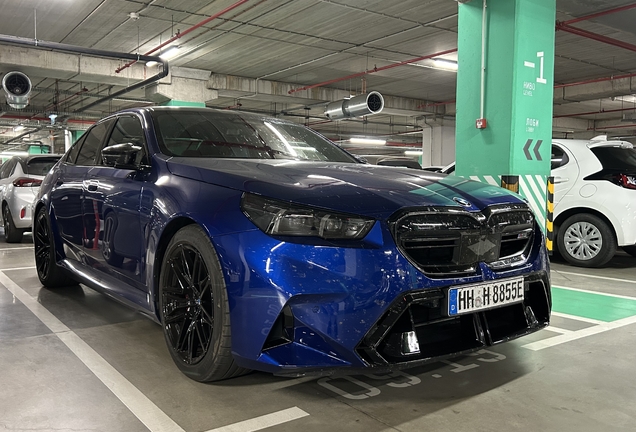 BMW M5 G90