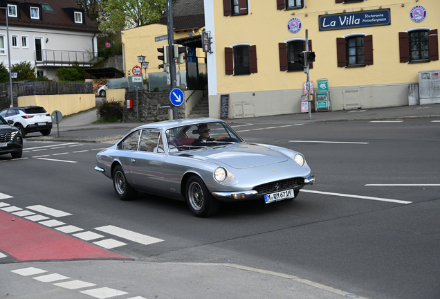 Ferrari 365 GT 2+2