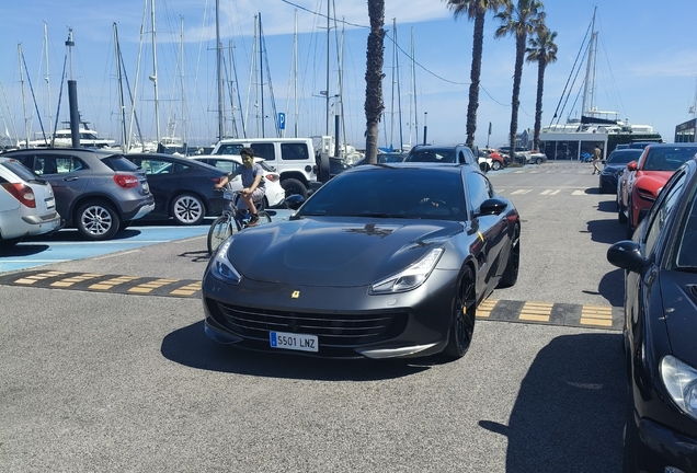 Ferrari GTC4Lusso T