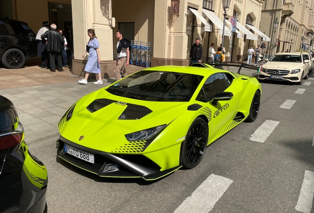 Lamborghini Huracán LP640-2 STO