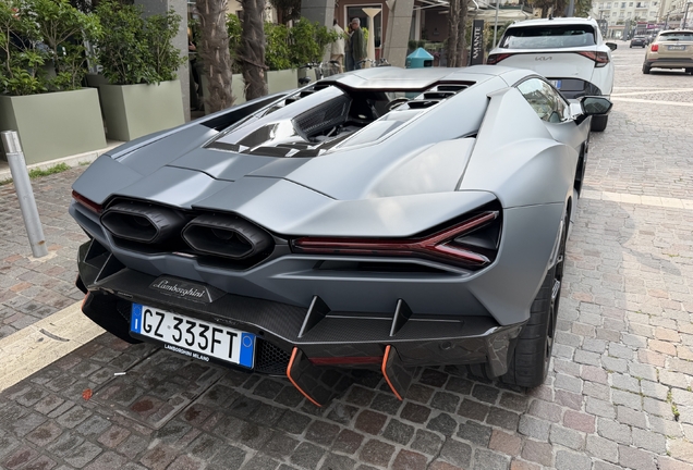 Lamborghini Revuelto