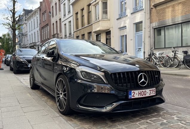 Mercedes-AMG A 45 W176 2015