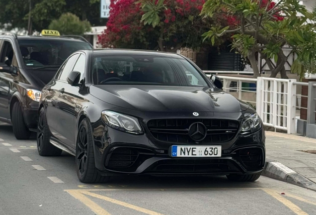 Mercedes-AMG E 63 S W213 2021
