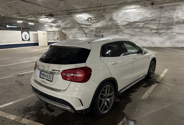 Mercedes-Benz GLA 45 AMG X156