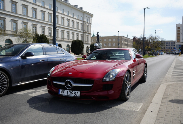 Mercedes-Benz SLS AMG