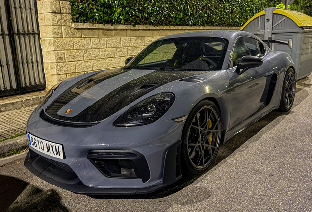 Porsche 718 Cayman GT4 RS Weissach Package