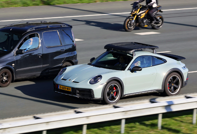 Porsche 992 Dakar