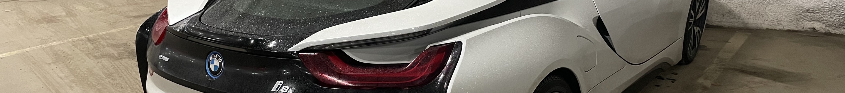 BMW i8