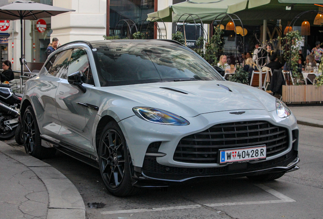 Aston Martin DBX707