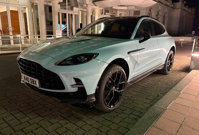 Aston Martin DBX707