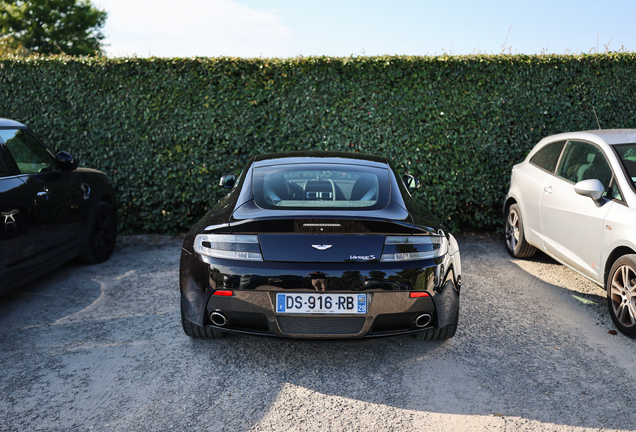 Aston Martin V8 Vantage S
