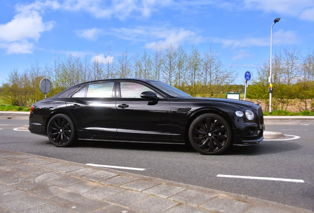 Bentley Flying Spur Hybrid Azure