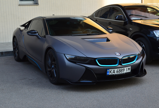 BMW I8