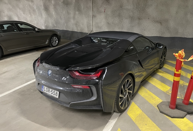 BMW i8 Roadster