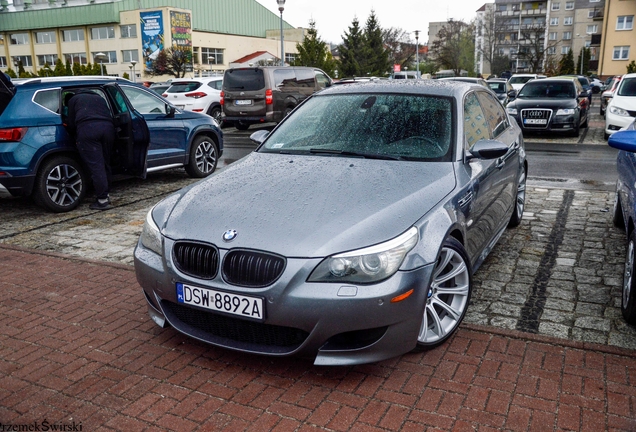 BMW M5 E60 2005
