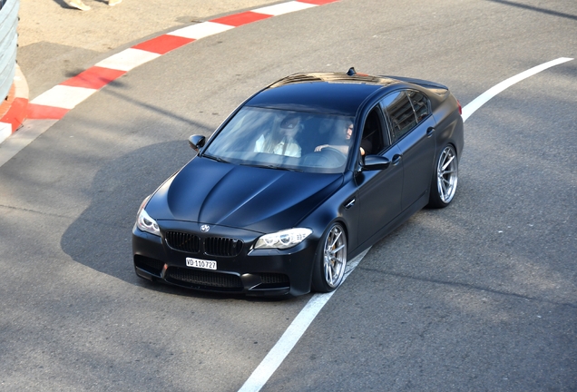 BMW M5 F10 2011