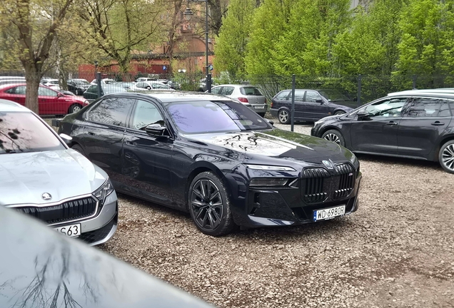 BMW M760e xDrive