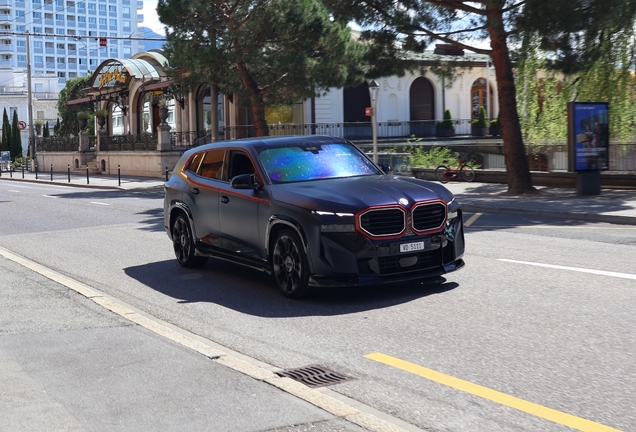 BMW XM G09 Label Red