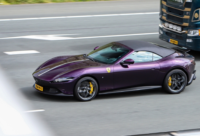 Ferrari Roma Spider