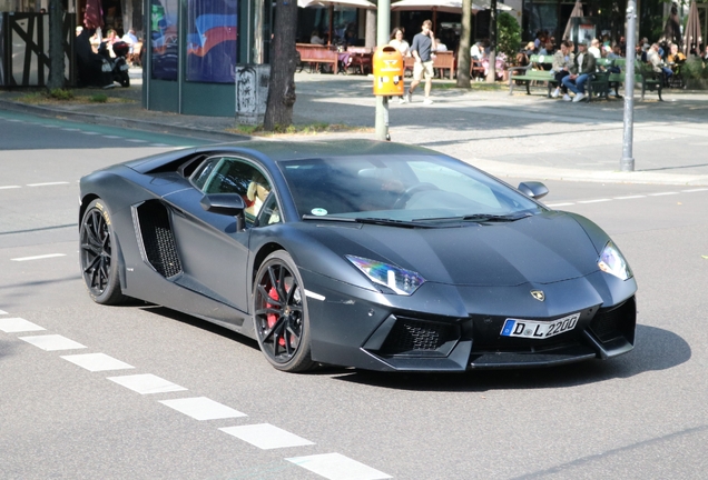 Lamborghini Aventador LP700-4
