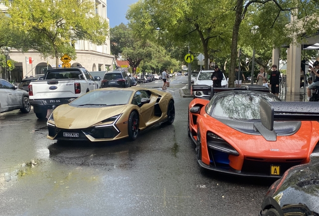 Lamborghini Revuelto