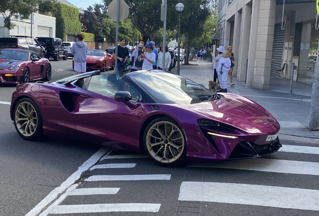 McLaren Artura Spider