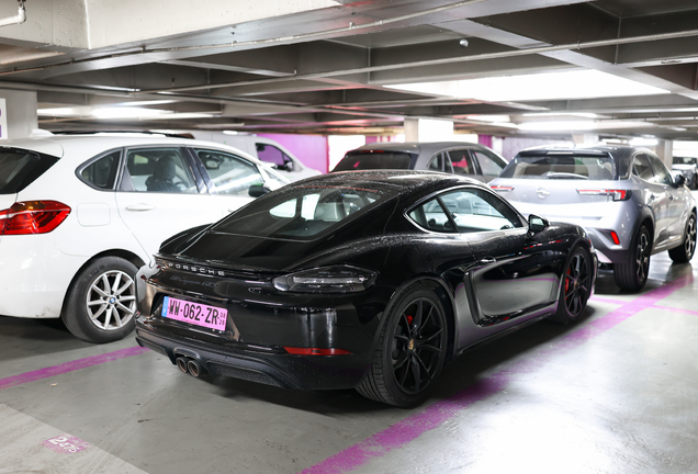 Porsche 718 Cayman GTS